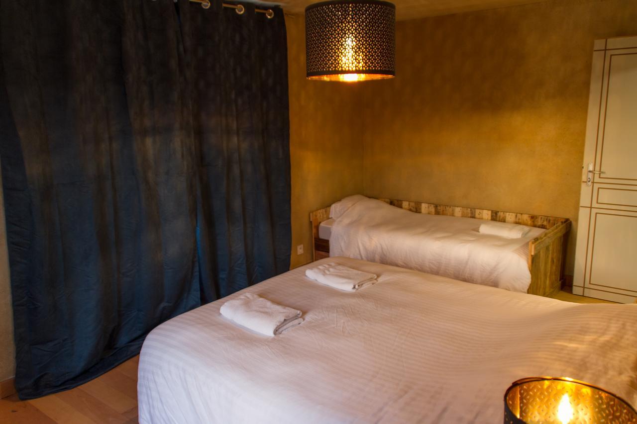 Le Puy Carmin - Chambre D'Hotes Avec Jacuzzi Bazoges-en-Paillers Oda fotoğraf